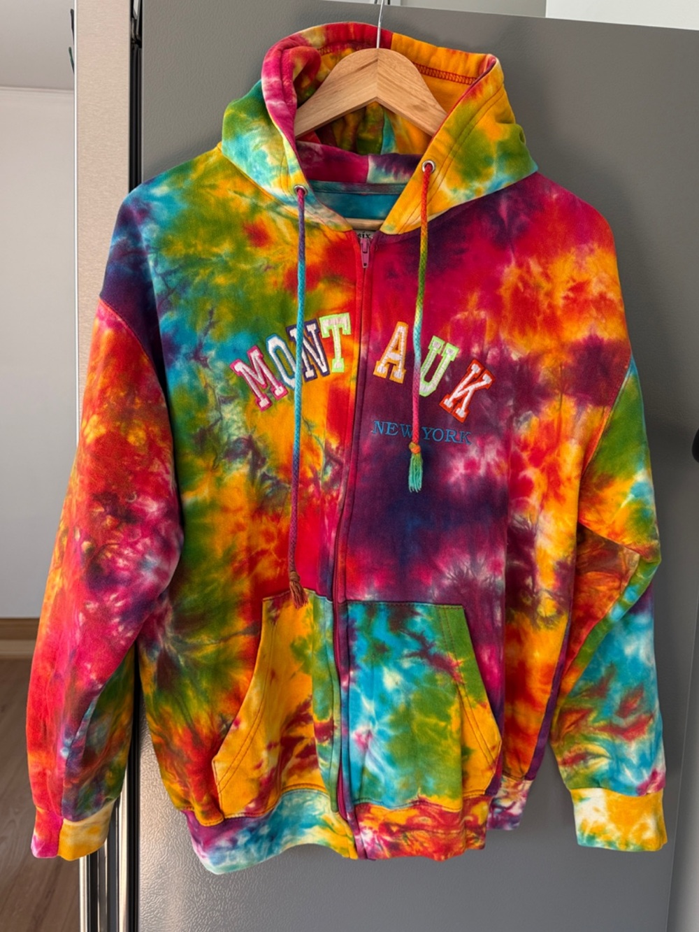 Basix of America Vintage Montauk New York Tie Dye Hoodie Size M